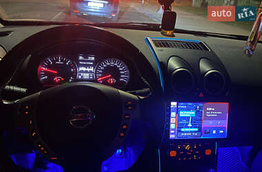 Внедорожник / Кроссовер Nissan Qashqai 2010 в 
