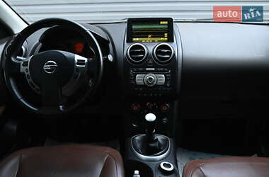 Позашляховик / Кросовер Nissan Qashqai 2008 в 
