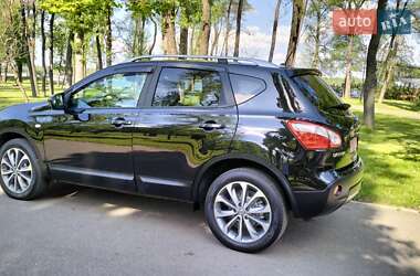 Позашляховик / Кросовер Nissan Qashqai 2012 в 