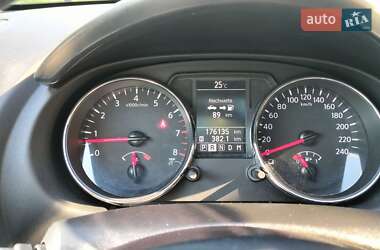 Позашляховик / Кросовер Nissan Qashqai 2012 в 