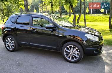 Позашляховик / Кросовер Nissan Qashqai 2012 в 