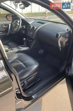 Внедорожник / Кроссовер Nissan Qashqai 2012 в 