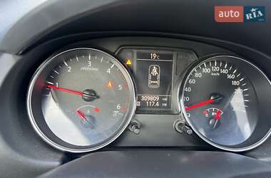 Позашляховик / Кросовер Nissan Qashqai 2010 в 