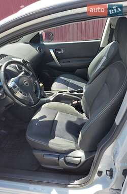 Позашляховик / Кросовер Nissan Qashqai 2013 в 