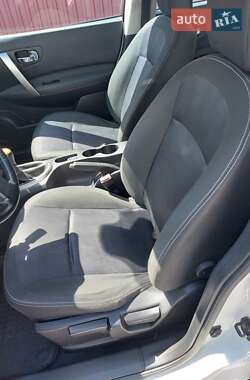 Позашляховик / Кросовер Nissan Qashqai 2013 в 