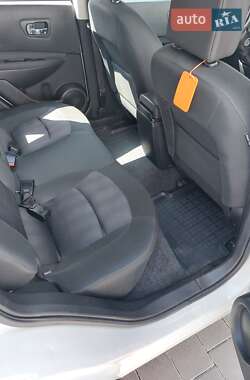 Позашляховик / Кросовер Nissan Qashqai 2013 в 