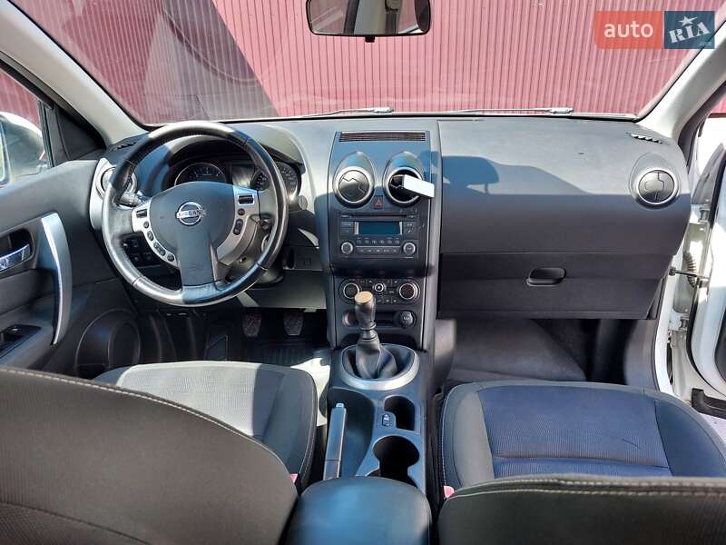 Позашляховик / Кросовер Nissan Qashqai 2013 в Ужгороді