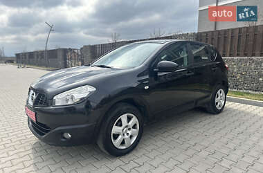 Внедорожник / Кроссовер Nissan Qashqai 2010 в Ивано-Франковске