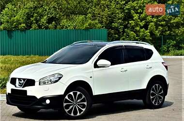 Внедорожник / Кроссовер Nissan Qashqai 2012 в 