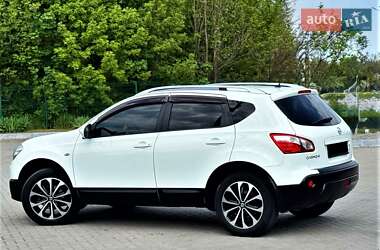 Внедорожник / Кроссовер Nissan Qashqai 2012 в 