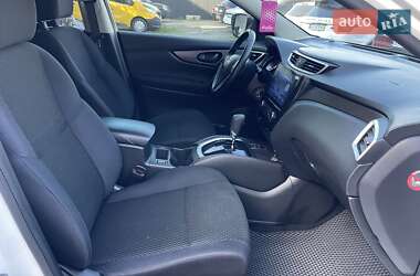 Позашляховик / Кросовер Nissan Qashqai 2015 в 