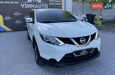 Позашляховик / Кросовер Nissan Qashqai 2015 в 
