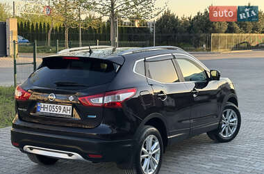 Позашляховик / Кросовер Nissan Qashqai 2015 в 