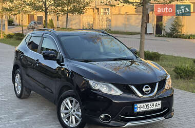 Позашляховик / Кросовер Nissan Qashqai 2015 в 