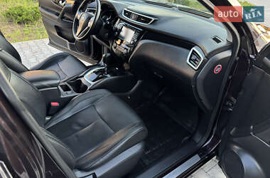 Позашляховик / Кросовер Nissan Qashqai 2015 в 