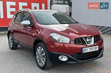 Внедорожник / Кроссовер Nissan Qashqai 2010 в 