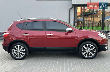 Внедорожник / Кроссовер Nissan Qashqai 2010 в 