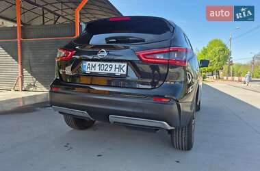 Позашляховик / Кросовер Nissan Qashqai 2019 в 