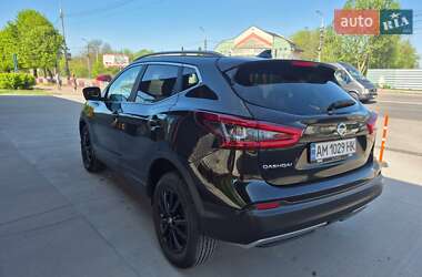 Позашляховик / Кросовер Nissan Qashqai 2019 в 