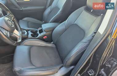 Позашляховик / Кросовер Nissan Qashqai 2019 в 