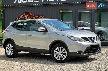 Позашляховик / Кросовер Nissan Qashqai 2014 в Стрию