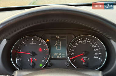 Внедорожник / Кроссовер Nissan Qashqai 2011 в 