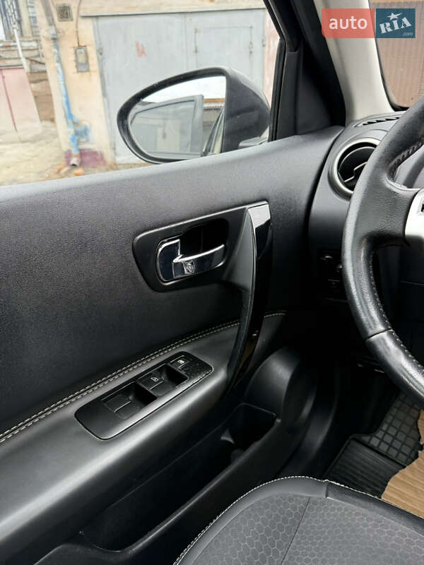 Внедорожник / Кроссовер Nissan Qashqai 2013 в Львове