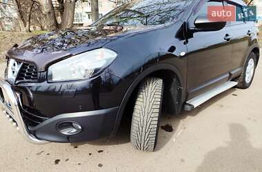 Внедорожник / Кроссовер Nissan Qashqai 2011 в 