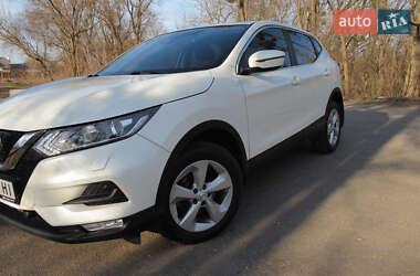 Позашляховик / Кросовер Nissan Qashqai 2017 в Полтаві