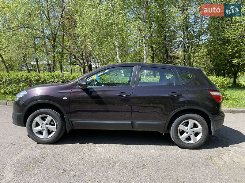 Внедорожник / Кроссовер Nissan Qashqai 2011 в Ровно