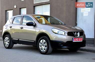 Позашляховик / Кросовер Nissan Qashqai 2012 в Львові