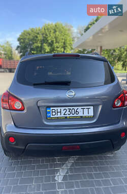 Внедорожник / Кроссовер Nissan Qashqai 2008 в 