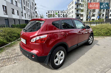 Внедорожник / Кроссовер Nissan Qashqai 2013 в 