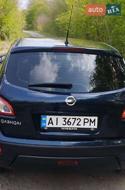Внедорожник / Кроссовер Nissan Qashqai 2010 в 