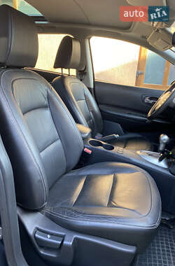 Внедорожник / Кроссовер Nissan Qashqai 2009 в 