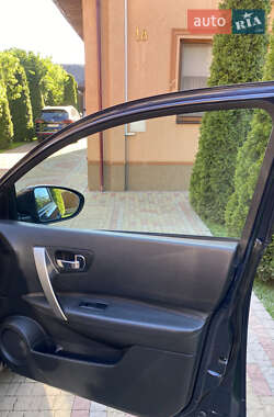 Внедорожник / Кроссовер Nissan Qashqai 2009 в 