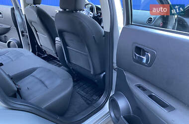 Внедорожник / Кроссовер Nissan Qashqai 2012 в 