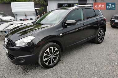 Позашляховик / Кросовер Nissan Qashqai 2012 в 