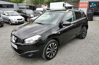 Позашляховик / Кросовер Nissan Qashqai 2012 в 