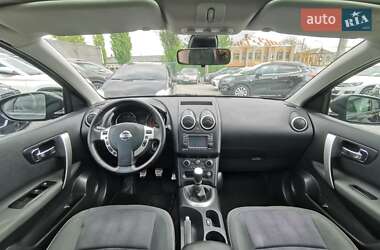 Позашляховик / Кросовер Nissan Qashqai 2012 в 