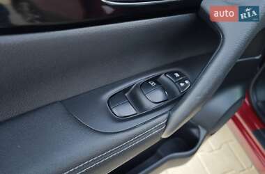 Внедорожник / Кроссовер Nissan Qashqai 2016 в 