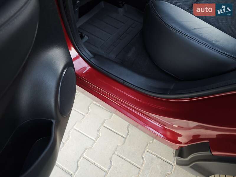 Позашляховик / Кросовер Nissan Qashqai 2016 в Дубні