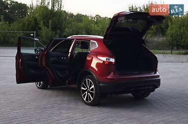 Внедорожник / Кроссовер Nissan Qashqai 2016 в 