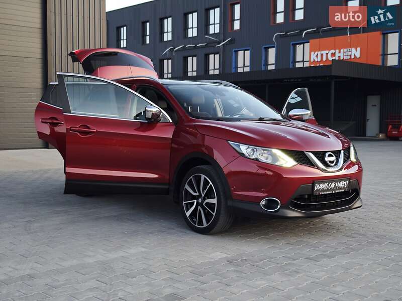 Позашляховик / Кросовер Nissan Qashqai 2016 в Дубні