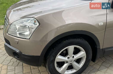 Позашляховик / Кросовер Nissan Qashqai 2010 в 