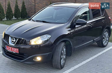 Позашляховик / Кросовер Nissan Qashqai 2010 в 