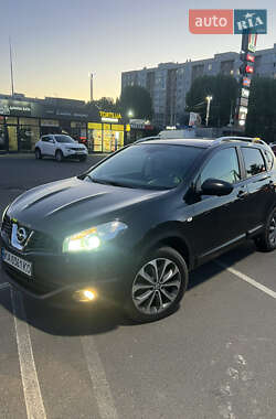 Позашляховик / Кросовер Nissan Qashqai 2012 в Києві