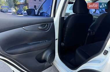 Внедорожник / Кроссовер Nissan Qashqai 2017 в 