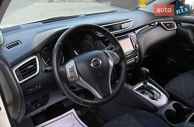 Позашляховик / Кросовер Nissan Qashqai 2015 в 