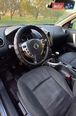 Позашляховик / Кросовер Nissan Qashqai 2011 в 